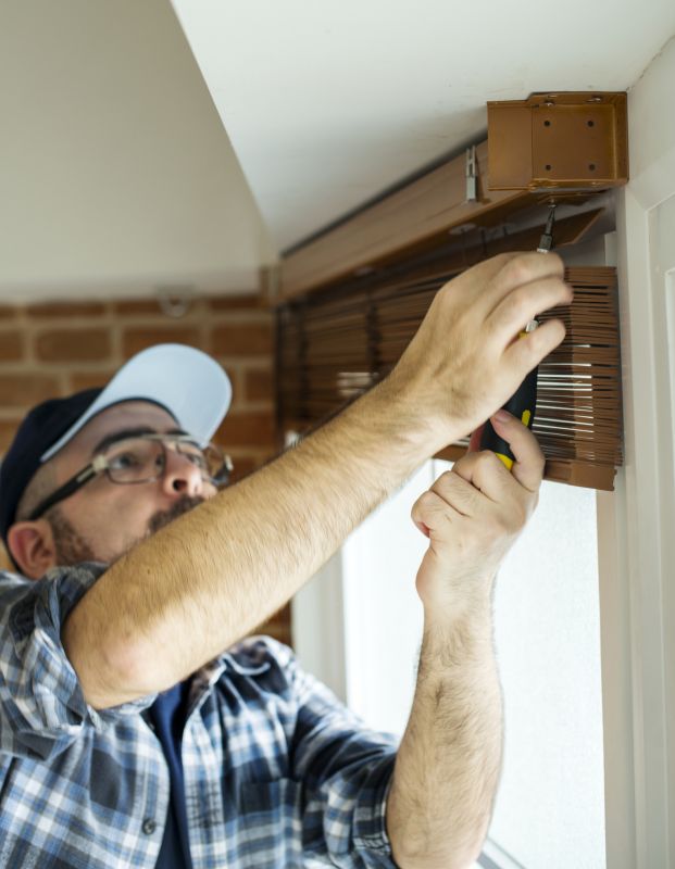 Horizontal Blind Repair in Arvada, CO